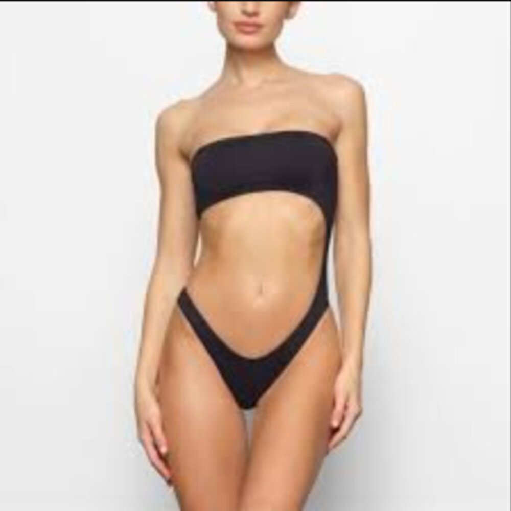 SKIMS NWT Strapless Monokini Bathing Suit